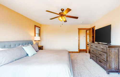 Lakefront Retreat Sleeps 6 Fireplace Boat Slip - Foto 17