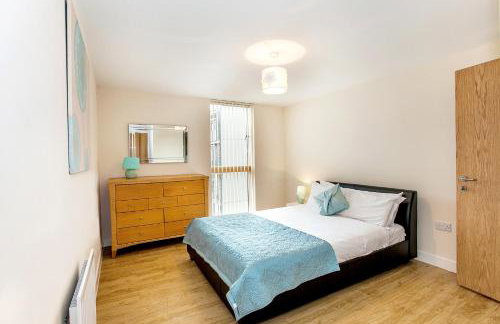 ShortstayMK Vizion apartments, with free superfast wi-fi, parking - Foto 140