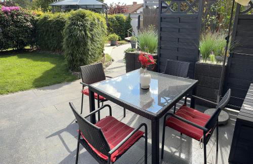 4 Sterne Ferienwohnung Schlossblick Sauna Pool Whirlpool pri - Foto 10