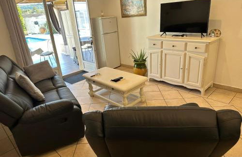 Villa charmante à Tourrettes avec piscine privée - Foto 25