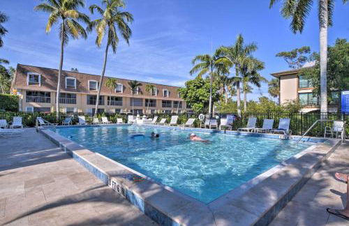 Naples Condo with Pool - Walk to Dining and Beach - Foto 1