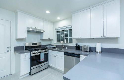 Newly Remodeled 5B4B 2 mile from the Rose Parade - Foto 13