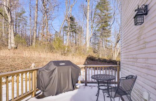 Family Home with Game Room and Decks in Etlan! - Foto 35