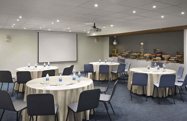 Adagio Jeddah City Center - Photo 55