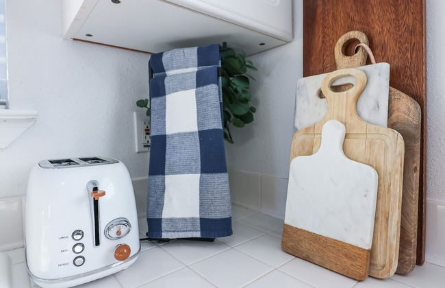 2nd Row Beach Home Ocean Views Old School Vibes - 1 min Walk to Sunny Beach - Foto 61