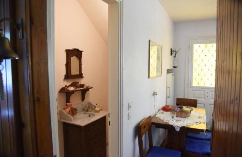 Kiveri Traditional Villa - Photo 11