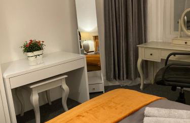 Beautiful apartment one double bedroom with additional single bed and one single bedroom with a sofa bed in lounge - Foto 14