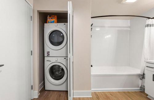 Spinel Stay - Charming 2BR Retreat Zen Garden Views Central - Foto 9