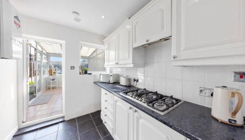 Cosy Modern Two Bed Terrace - Foto 5, stove, pet friendly, toaster