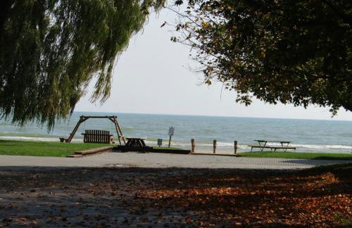 Surfside 13 - Cute Lakefront Condo! - Foto 17