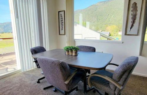 Charming Chalet Close to GNP, Downtown & Game Room! - Foto 53