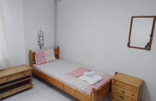 Kamari Beach guest house - Photo 27