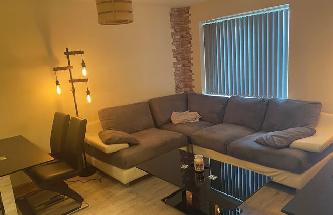 Whitworth Street Apartment in Manchester - Photo 11