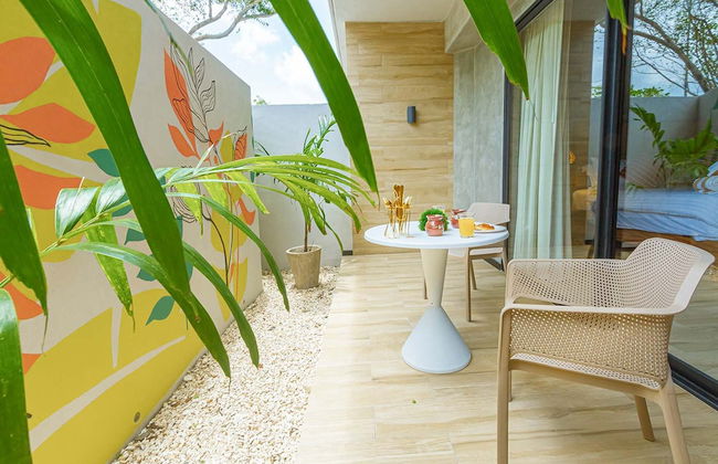 Spacious Apartment With Terrace and Rooftop Pool - Photo 11