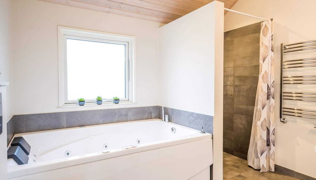 8 Person Holiday Home in Blavand - Foto 3, Tratamientos de spa