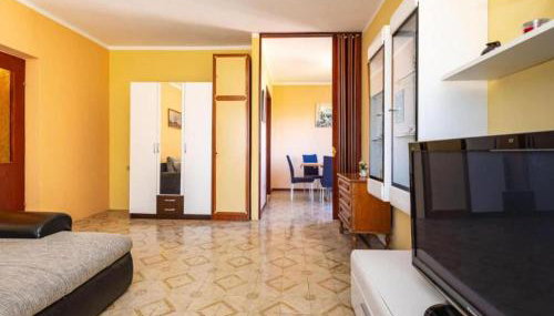 Two Bedroom Apartment with Terrace - Foto 2