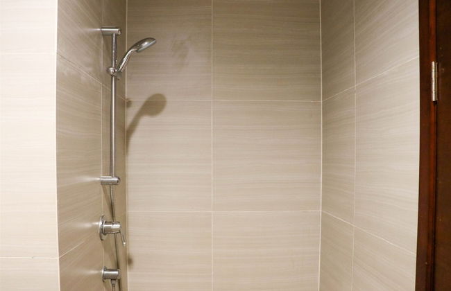 Beautiful Pool View Homey Spacious Studio At West Vista Apartment - Foto 18