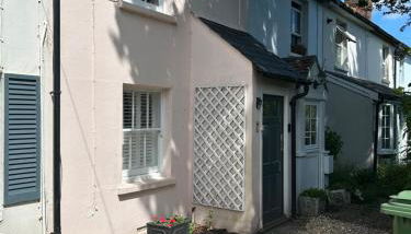 two bedroom south down cottage - Foto 1