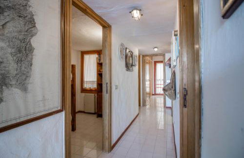 GuestHost - Dreamy Sea View with Pool - Photo 18