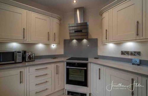 Stay in our beautiful 1850’s Coastguards Cottage. - Photo 29