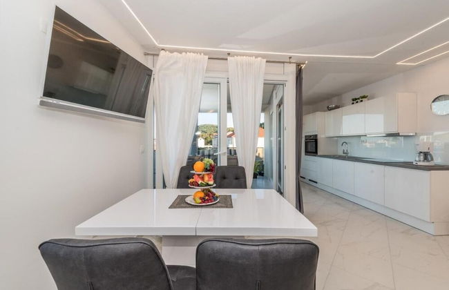 Good Life Deluxe Seafront Apartment - Foto 18