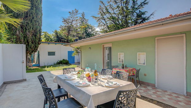 Sara’s Garden Home - Happy Rentals - Foto 2, Imagen principal