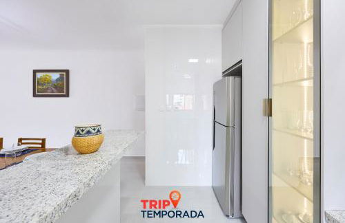 Apartamento espaçoso com ar condicionado e Wi-fi, a 100 metros da praia - Edifício Estoril - Foto 2