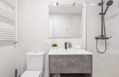 NEW Gorgeous Central Apartment - Beachfront - 3 BD - Foto 24