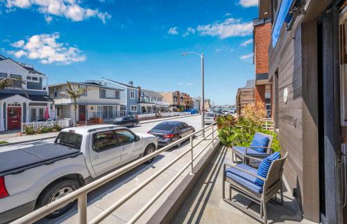 4 bedroom Home in Quiet Neighborhood near Beach - Photo 53