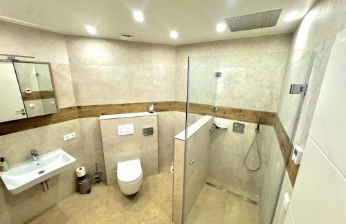 Modernes Apartment mit Balkon zwischen Chiemsee und Kampenwand - Foto 10