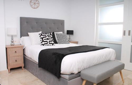 Ancha del Carmen AVE Centro Málaga madmar lujo New Zambrano - Photo 14