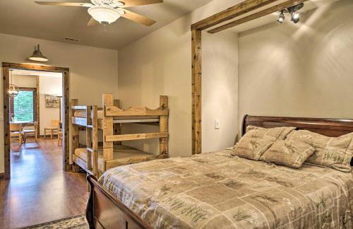 Beaver Lake Retreat with Lake Access and Fire Pit! - Foto 16