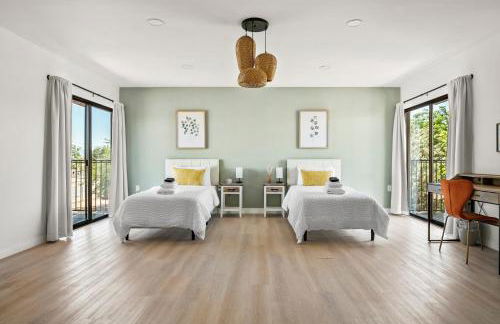 Luxury 6BR Retreat Fast WIFI, Dedicated Workspaces - Foto 39