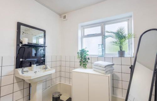 Large House, Garden, 3 Bedrooms - Foto 19