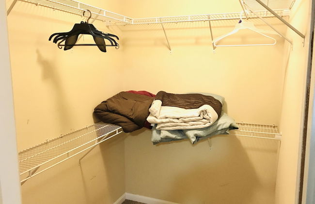 Spacious 3 BR Ranch House W Patio Yard in a Quiet Suburb - Foto 40