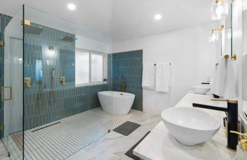 Plantation Pool Home with Hot Tub Sleeps 10 - Foto 31