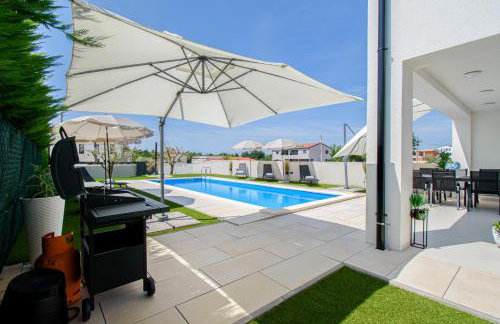 Modern Villa Angelina in Poreč - by Istrabook - Foto 7