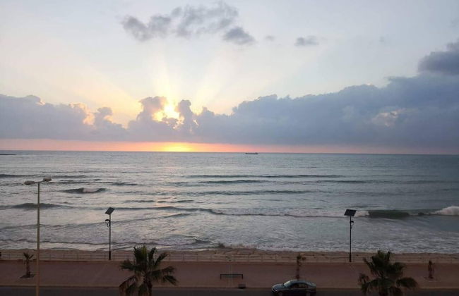 Big Seafront Apartment in Saida, Lebanon - Foto 18