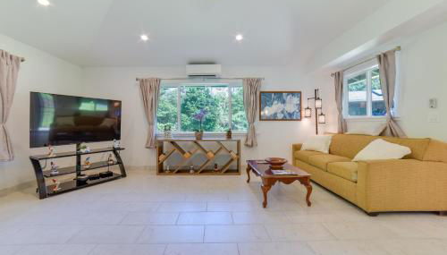 Bright Haiku Studio Patio and Rainforest View - Photo 4