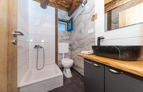 Nice Home In Trolokve - Foto 27