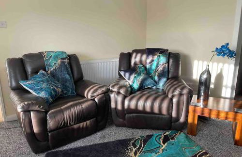 LeeVal Detached House parking - Foto 4