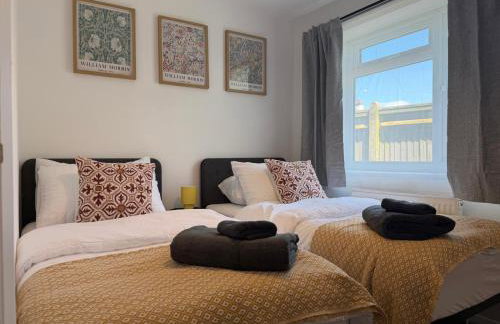 Gatwick 2 Bed Apartments Free Parking - Foto 37