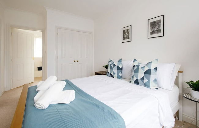 Modern Stylish Seaside Family Home - Foto 49