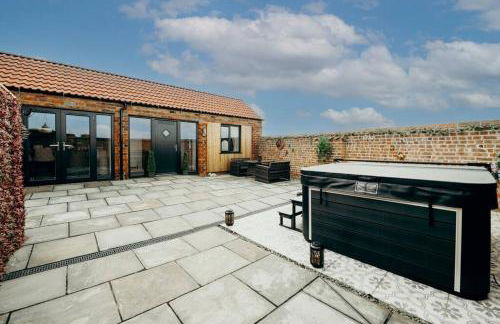 Elegant Barn Retreat with jacuzzi - Foto 30