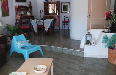 Villa Quica, heated pool - Photo 15