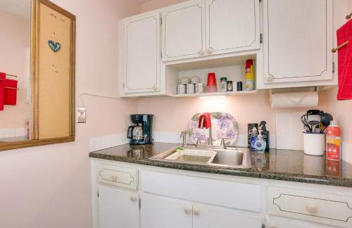 Less Than 3 Mi to Golf and Swim Cozy Oasis in Lake Worth! - Foto 18