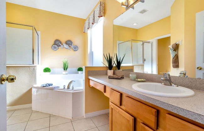 6 Br Pool Home with Spa and Game Room - Foto 23