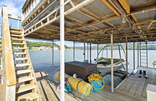 The Linn Creek Lodge Family Home with Private Dock - Foto 51