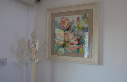 Milton Keynes Luxury Short Stay House with WIFI and Free Parking - Photo 17