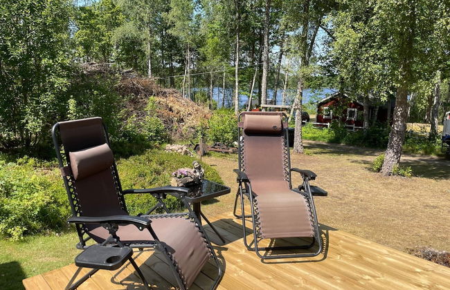 Bright Holiday House by the Lake - Photo 33